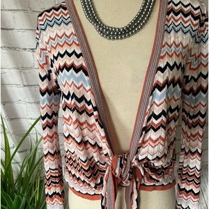 LasCana Venus- Top-Wrap/ Soft knit /long sleeved/ patterned/ tie at waist/